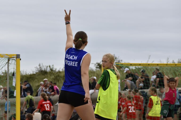 Fit für den Sand: Jetzt zur Beachhandball-Schiedsrichterausbildung anmelden