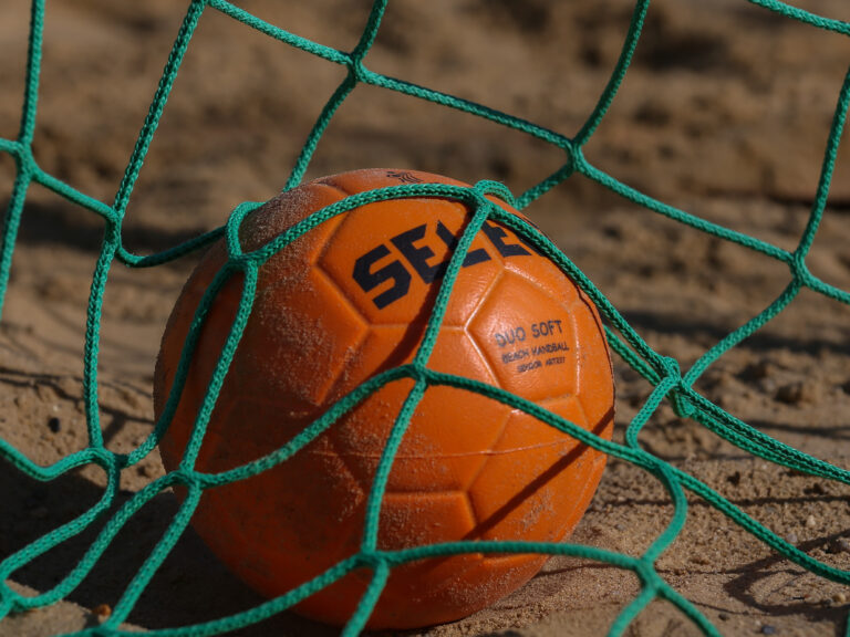 Starke HVNB-Vertretung beim Beach-Lehrgang der männlichen U16
