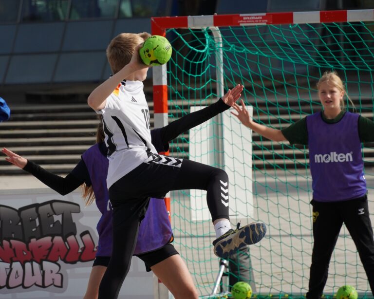 Die Streethandball-Tour geht in die zweite Runde!