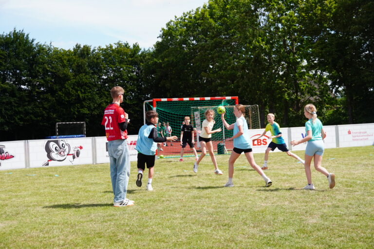 Halbzeit bei der Streethandball-Tour