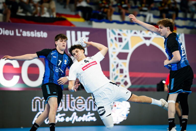 Zweiwöchiger DHB-Lehrgang der U18